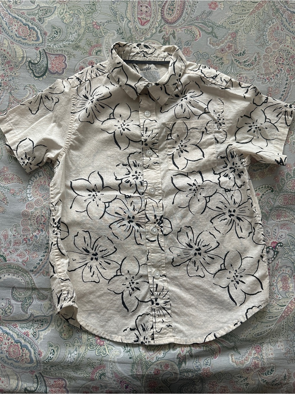 Cat & Jack Cream Short-Sleeve Button-Up Shirt with Black Floral Print